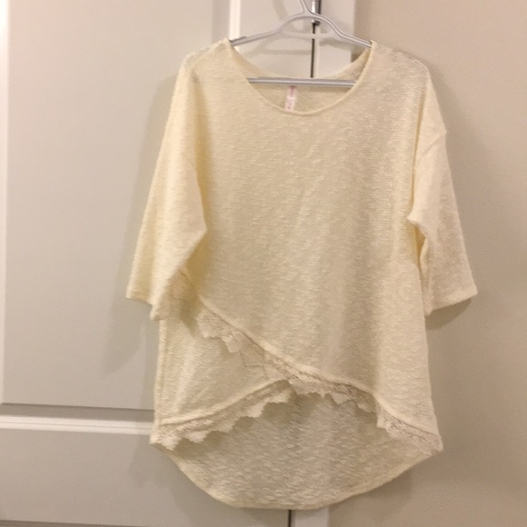 Xhilaration Tops - 🎈Xhilaration Sweater, loose fit 🎈